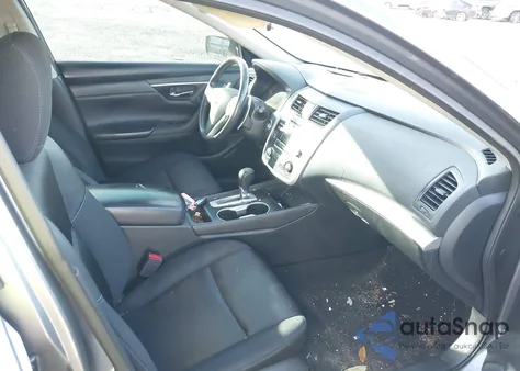 2017 Nissan Altima 2.5 Sr из США, поврежденный, VIN 1N4AL3AP8HC242771